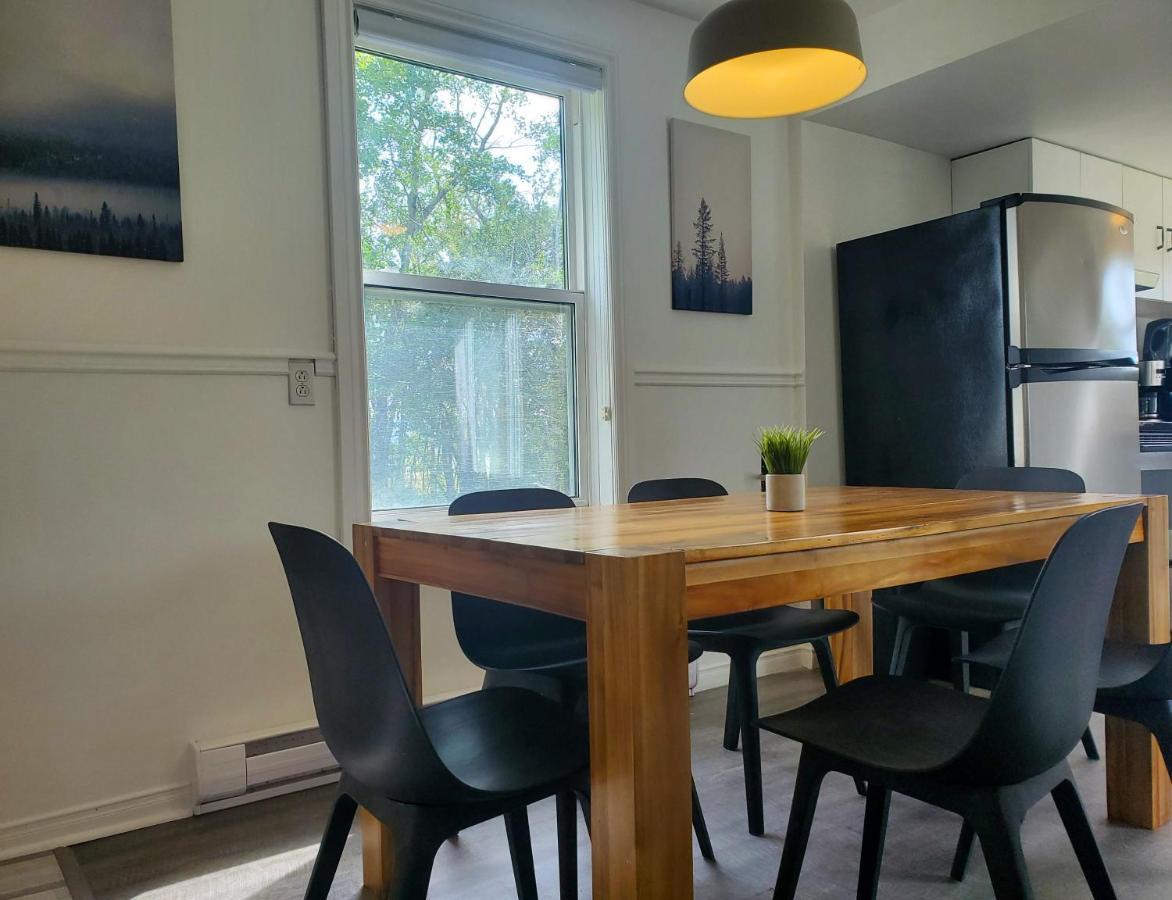 Lofts Fleuve Et Montagnes Μοτέλ Sainte-Anne-de-Beaupré Εξωτερικό φωτογραφία