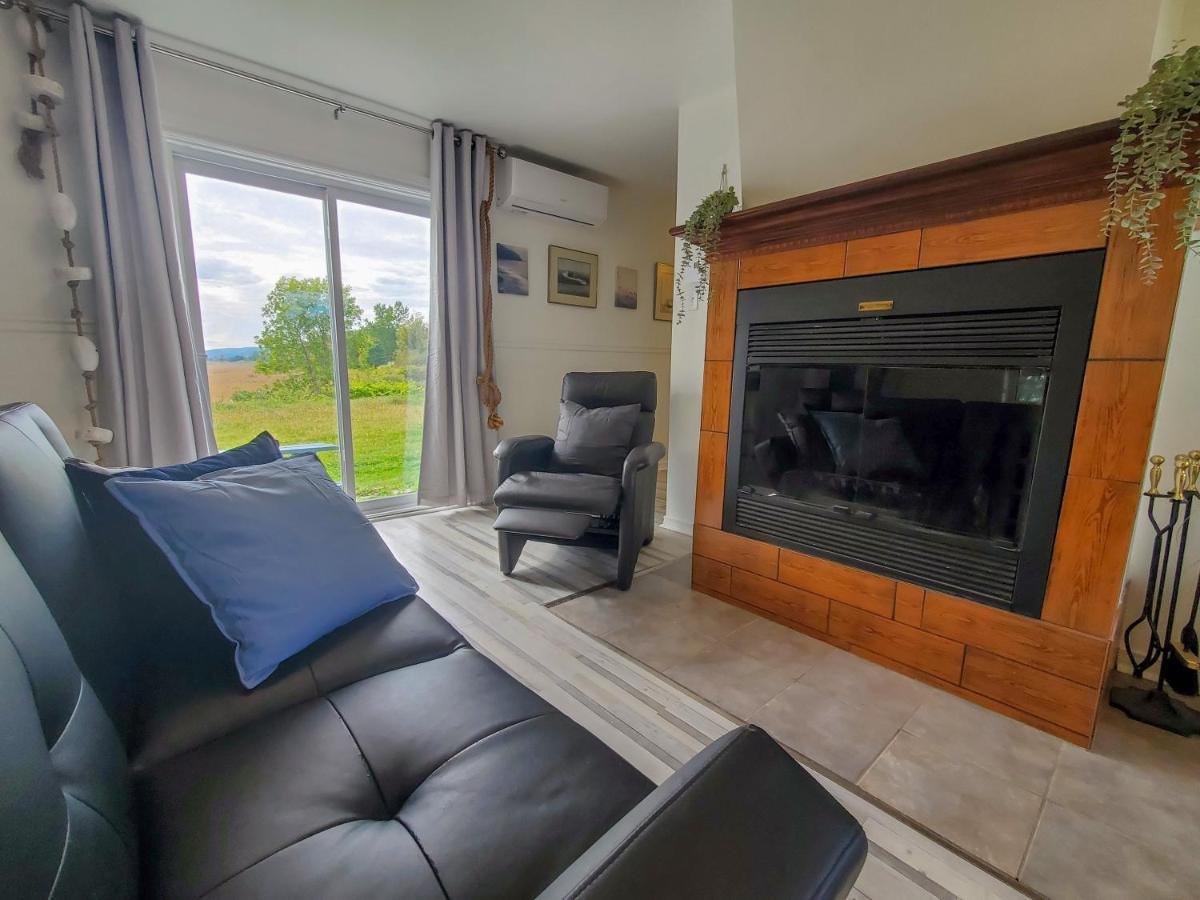 Lofts Fleuve Et Montagnes Μοτέλ Sainte-Anne-de-Beaupré Εξωτερικό φωτογραφία
