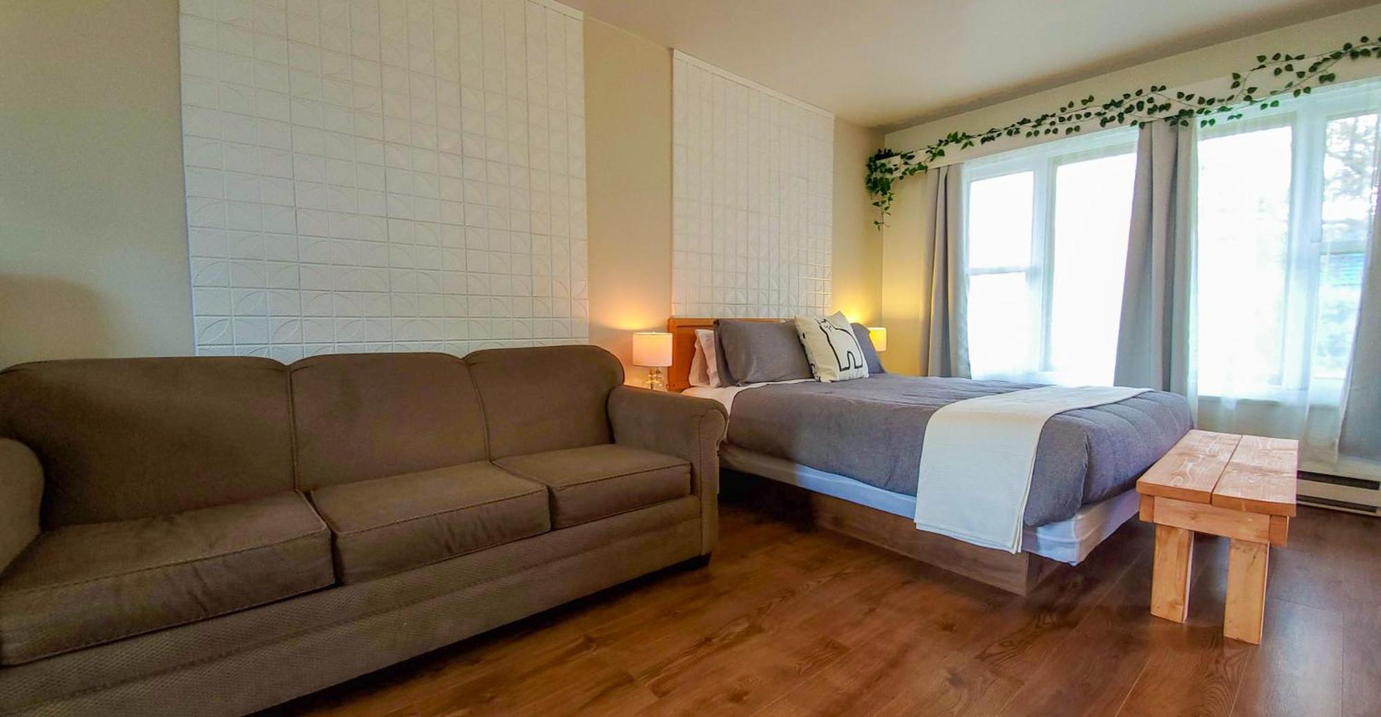 Lofts Fleuve Et Montagnes Μοτέλ Sainte-Anne-de-Beaupré Εξωτερικό φωτογραφία