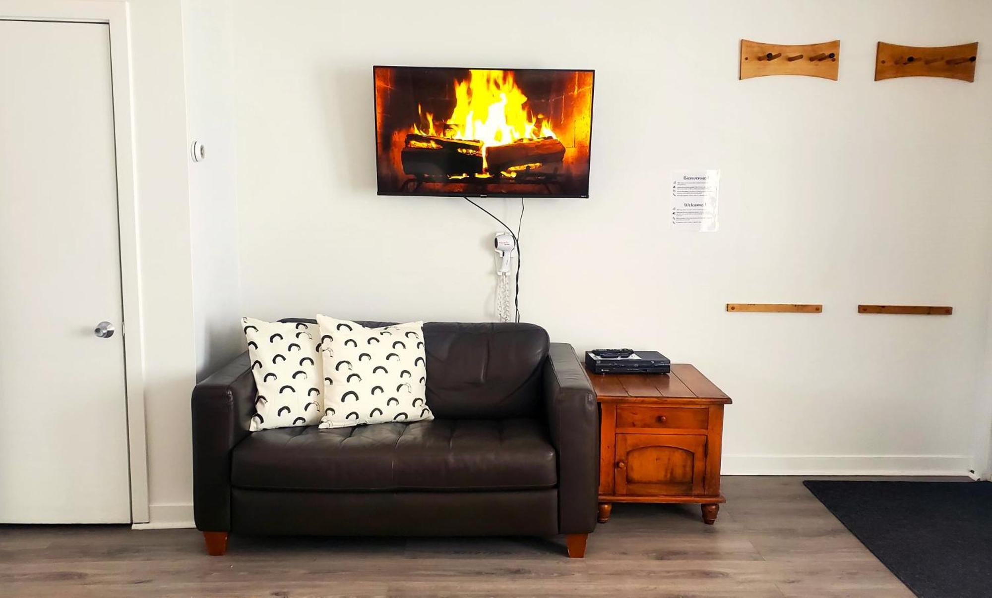 Lofts Fleuve Et Montagnes Μοτέλ Sainte-Anne-de-Beaupré Εξωτερικό φωτογραφία
